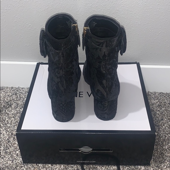 Nine West suede booties - Picture 4 of 6